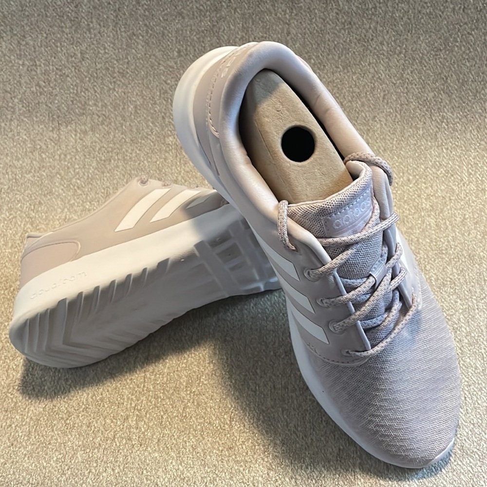 Adidas Cloudfoam Comfort (Like New) SIZE 10 Blush Walking Shoes